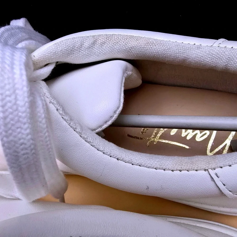 Nanette Lepore Wildflower‎ Sneakers Womens 8M White Embroidered Floral Butterfly